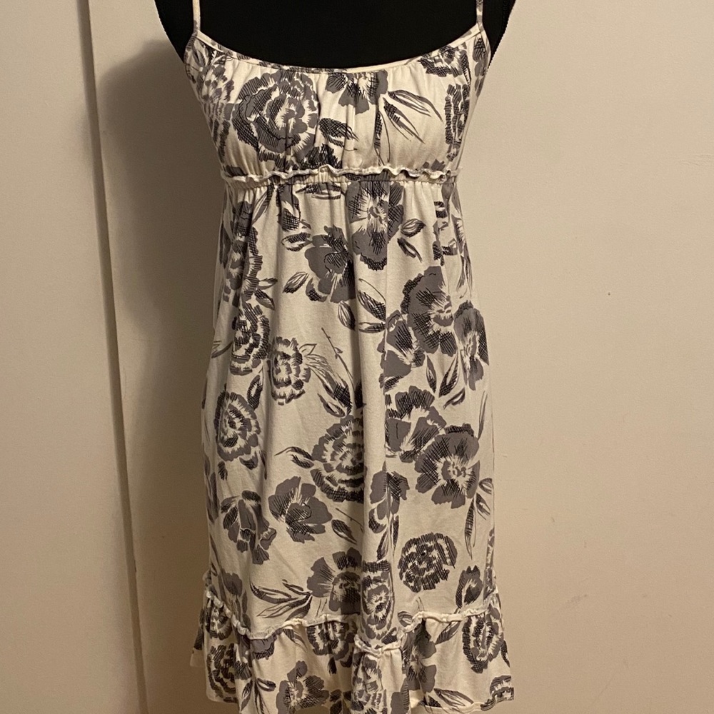 Ann Taylor LOFT Cute and Comfy Sundress ☀️